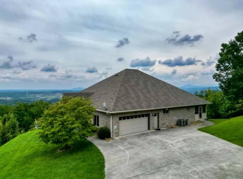 Mountain Top Oasis Villa Sevierville Exterior photo